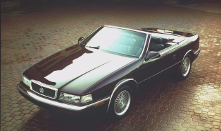 Illustration for article titled Ten Cars That Failed Because They Were Way Too Expensive